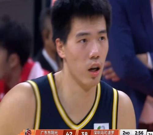 克罗斯领跑,本赛季五大,联赛长传成,皇冠体育app下载,皇冠体育官网,澳门皇冠体育,bet皇冠体育在线