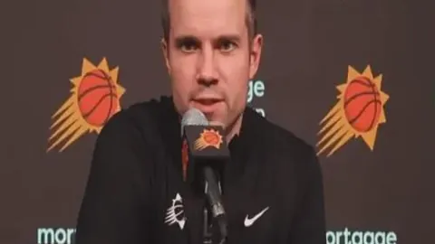 东契奇压哨三分逆转！詹姆斯拼尽全力，现实不容忽视